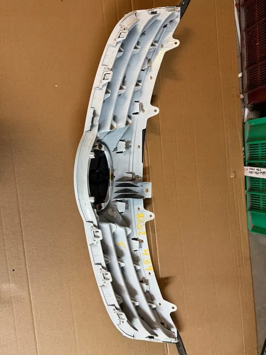 Grade Original Toyota Avensis T27 12-15 OEM 131206 image 4
