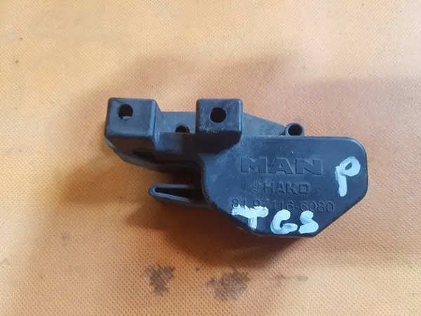 Serrure de capot MAN TGX/TGS Euro 6 OEM 81971166080 image 2