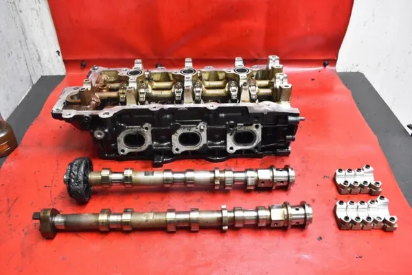 Culata Maserati OE 2283305ND - Lado Derecho image 10