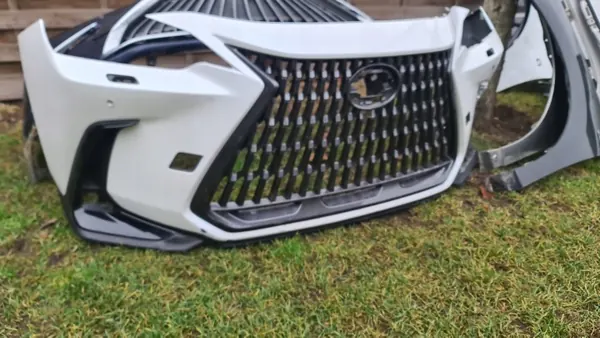 Dünne Frontträger LEXUS NX II für Kühler image 5