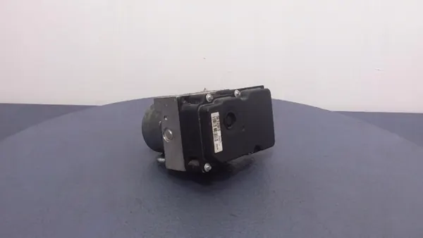 Peugeot ABS-pomp OEM 9660107180 voor 308 T7 1.6 image 2