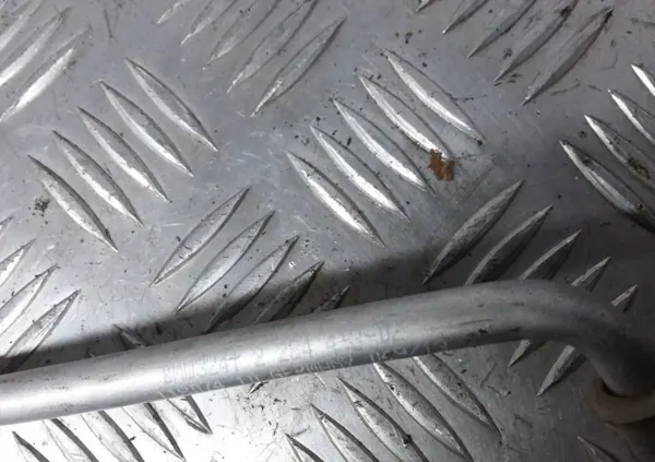 BMW Servolenkungsschlauch OEM 2284413 - Gebraucht image 3