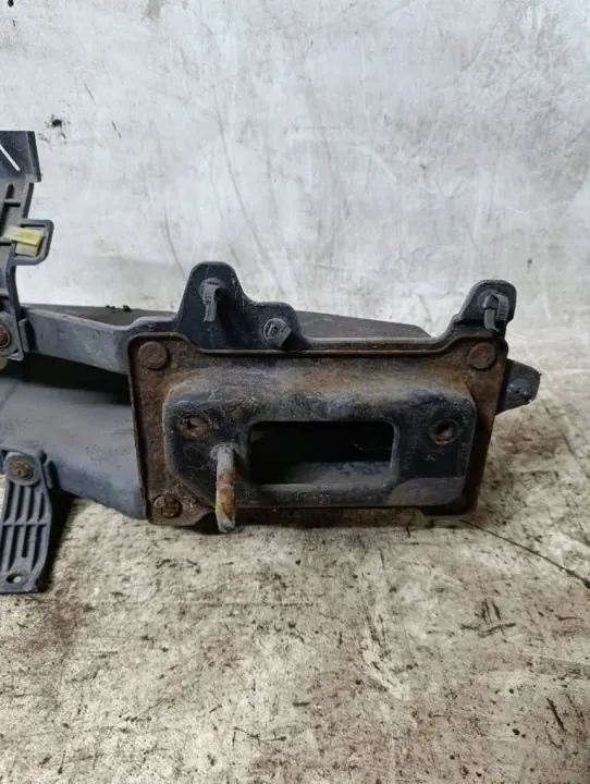 KIA Sportage III bakre stötfångarbalk OEM 86631-3U000 image 3