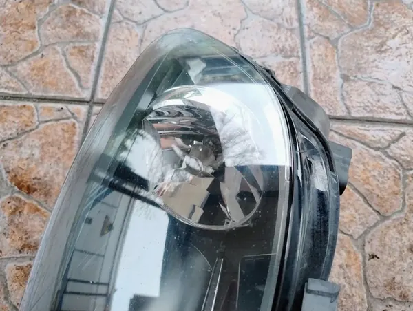 Vasen ajovalot VW Touran I LIFT 2010-2015 image 5