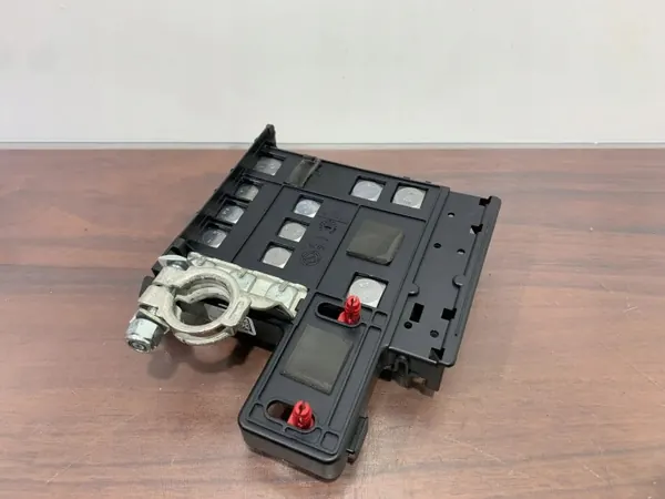 Alfa Romeo Stelvio Pluspool OEM 00505340730 image 4