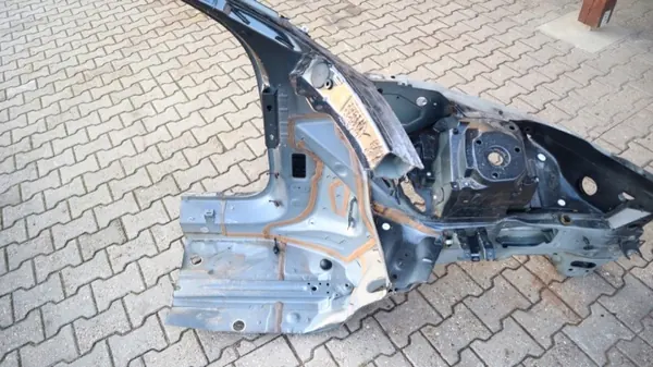 OEM 1149168744 Vasen Taka Lokasuoja Volvo XC60 II:lle image 4