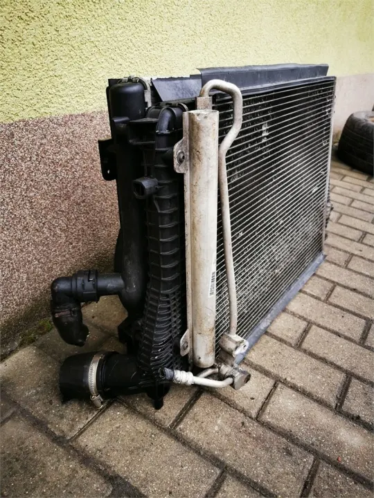 VW Passat CC B6 2.0 TDI Jäähdytin Tuuletin Set OEM ROG31B image 3