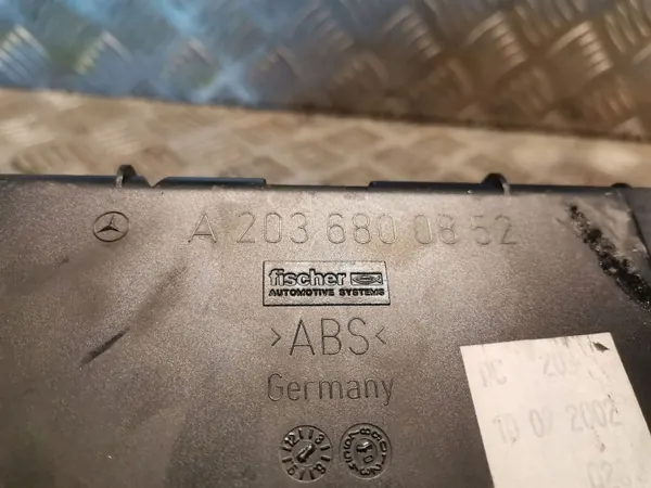 Cendrier avant Mercedes Classe C W203 OEM 2036800852 image 4