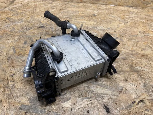 Mercedes Ladeluftkühler A6540904101 - Gebrauchtes OEM-Teil image 2