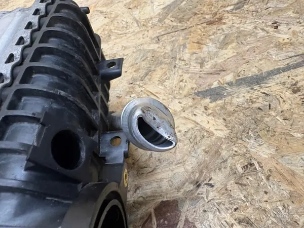 Mercedes Ladeluftkühler A6540904101 - Gebrauchtes OEM-Teil image 3