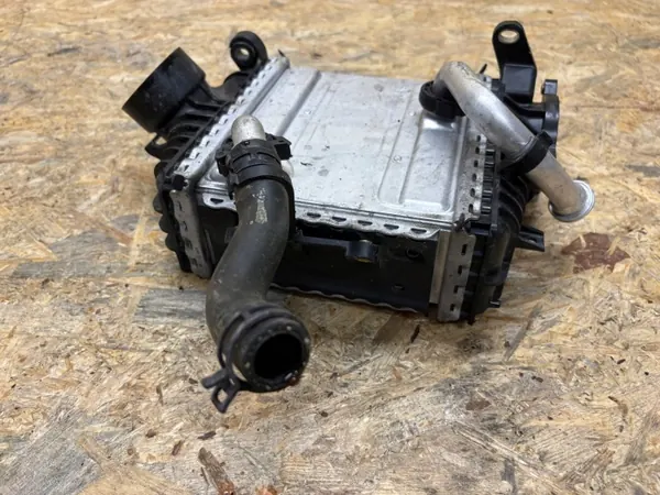 Mercedes Ladeluftkühler A6540904101 - Gebrauchtes OEM-Teil image 4