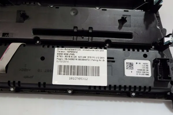 BMW X5M F85 ilmastointipaneeli OEM 9347114 image 7