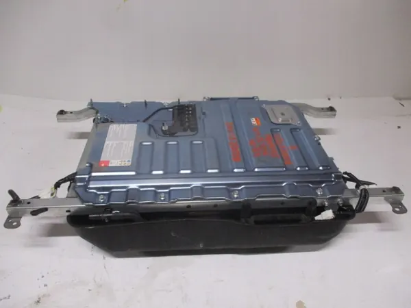 Batterie Subaru Forester OEM 82002FL002 - Occasion image 2
