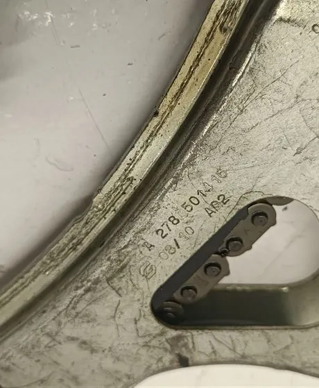 Deslizamiento de tensor de cadena Mercedes X218 W218 W212 CLS 4.7 V8 image 7