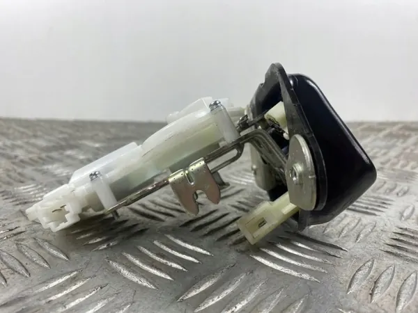 Fecho porta-malas Dodge Durango OEM FOB34820 - Usado image 5