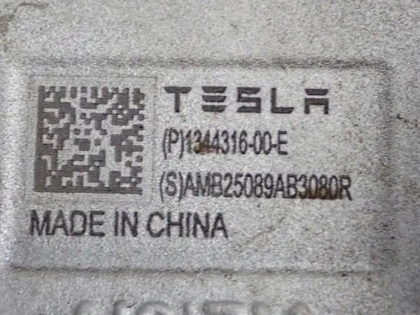 OEM 1344316-00-E Cubo Dianteiro Direito Tesla Model 3 image 5