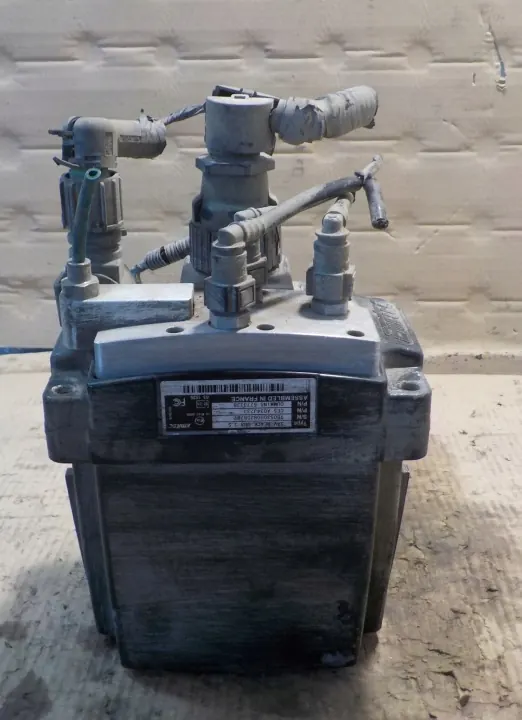 Gebrauchte DAF AdBlue-Pumpe OEM A034J233 für LF image 4