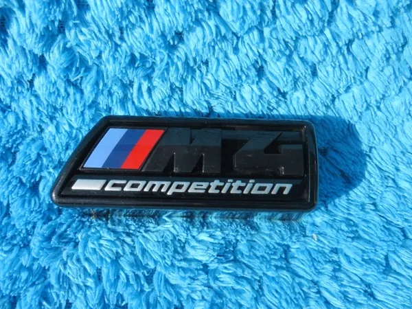 BMW M4 Competition Lokasuojamerkki OEM 8076998 image 4