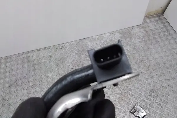 Peças de escape VW GOLF VIII 2.0L gasolina 058906051J image 3