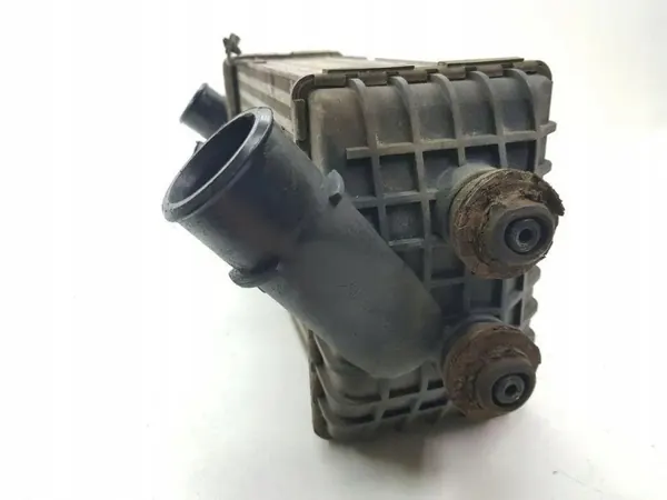 Hyundai Intercooler OEM 282702A770 - Gebruikt image 8