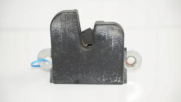 Serrure de hayon OEM 360183503 pour VW Passat B7 Break image 2