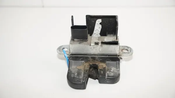 Serrure de hayon OEM 360183503 pour VW Passat B7 Break image 3