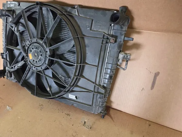 Kia OE jäähdytinpuhallin OEM 761331674922 Sportage II image 3