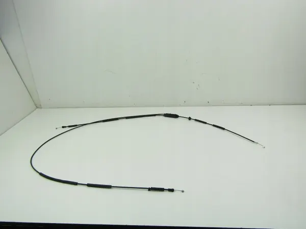 Volvo motorafdekking link OEM AK-6-88985 Gebruikt image 2