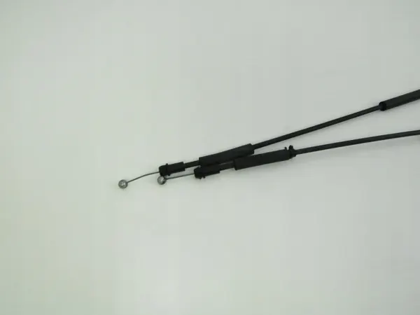 Volvo motorafdekking link OEM AK-6-88985 Gebruikt image 4
