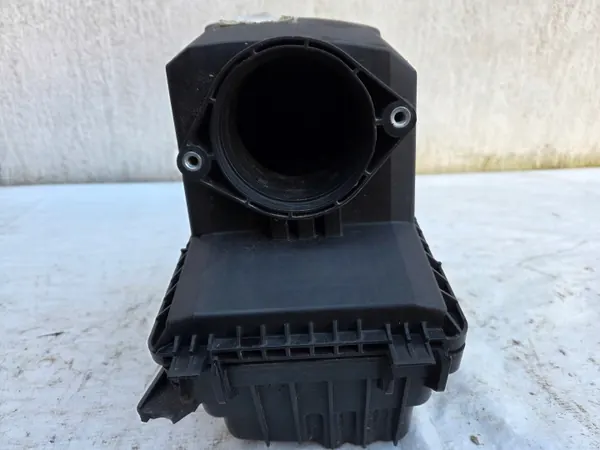 Ilmansuodatin Kotelo OEM 28112-h8450 Kia Rio IV:lle image 6