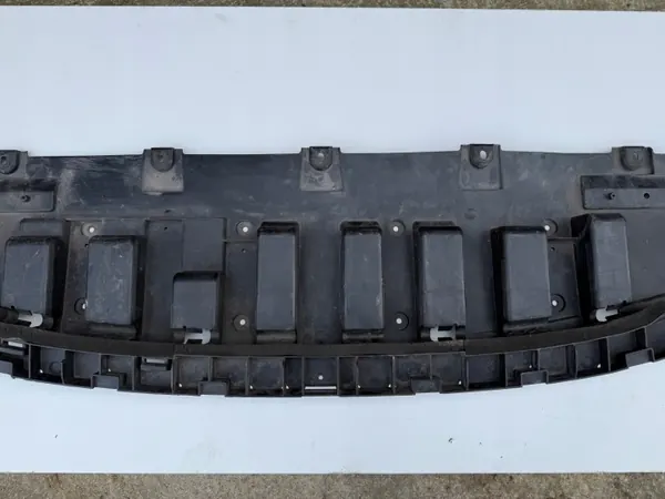 Cubierta de parachoques delantero OEM 622357174R Renault Arkana image 4