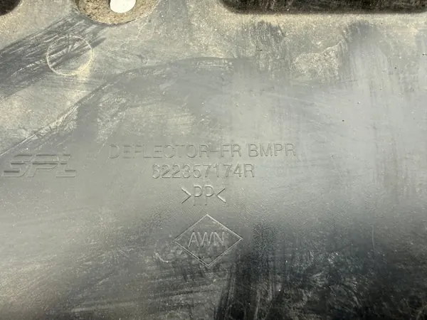 Cubierta de parachoques delantero OEM 622357174R Renault Arkana image 5