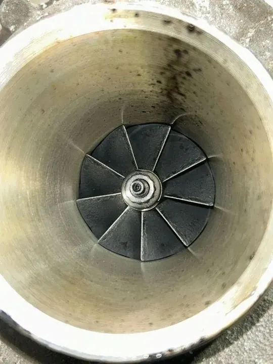 Turbo BMW 5 TOURING (F11) 3.0L diesel 2015 7823202 image 4