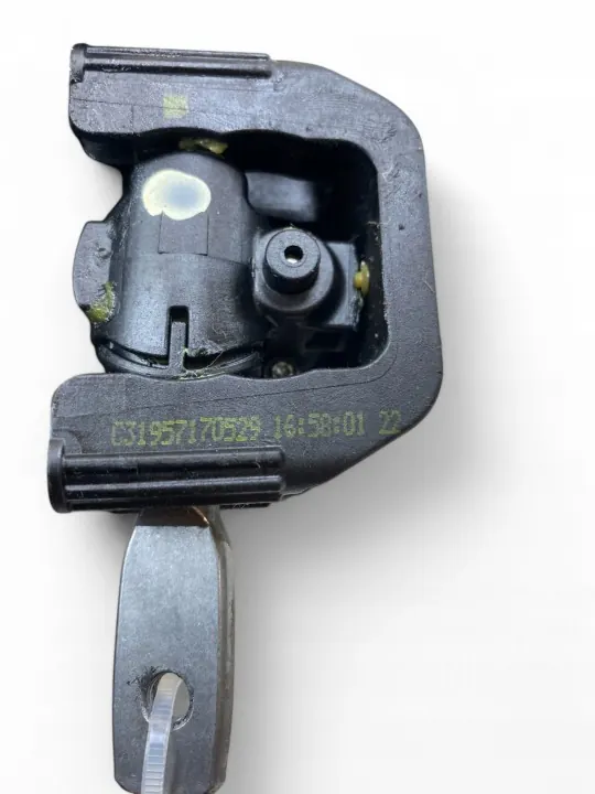 Moteur de siège Land Rover Range Rover Velar OEM C06710106 image 8