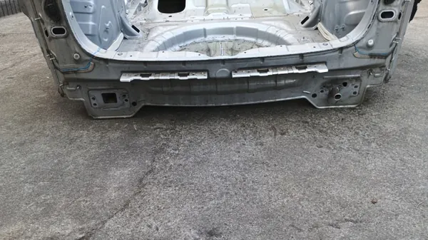 OEM HYUNDAI TUCSON III takaseinä - Käytetty image 2