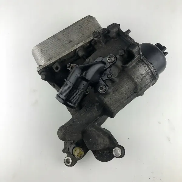 Oljefilterhus Vivaro Primastar 2.0dci image 3