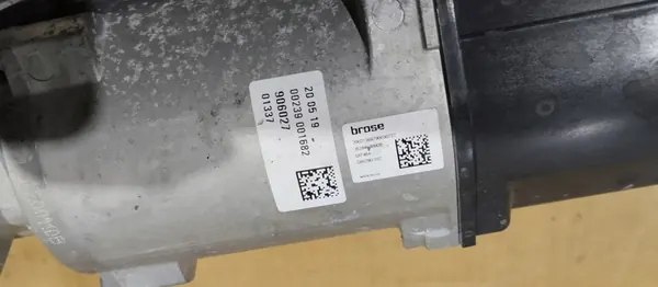 Styrväxel Mercedes E-Klass W213 A2134601102 image 6