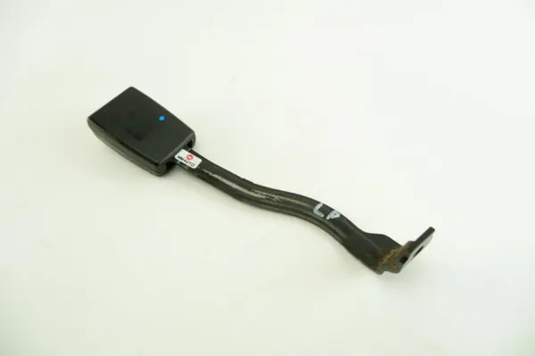 Hebilla cinturón OEM 5P0857755C izquierda delantera usado image 3
