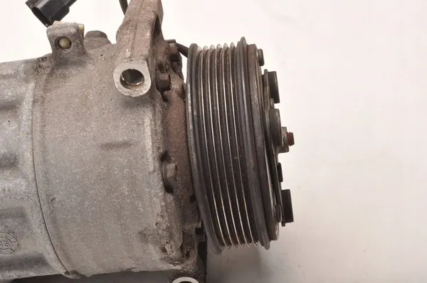 VOLVO V40 II S60 II V60 1.6 D2 AC Kompressori 31291251 image 2