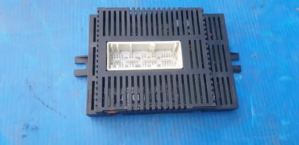 Módulo de control de luces BMW OEM 6936997 - Usado image 2