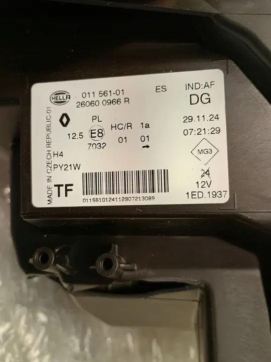 Vasen Ajovalo Renault Twingo 3 LED OEM 260600966R image 5