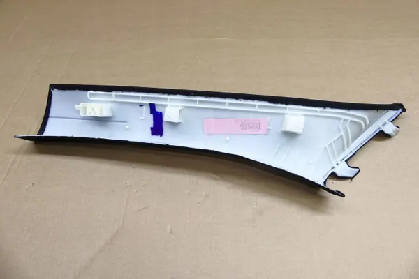 OEM 7396424 Cubrepilar delantero derecho para BMW X3 G01 image 3