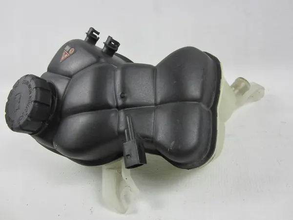 Expansietank Mercedes W221 S320 3.0 CDI image 2