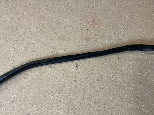 Joint de coffre Porsche Panamera OEM 971827705B - Occasion image 7