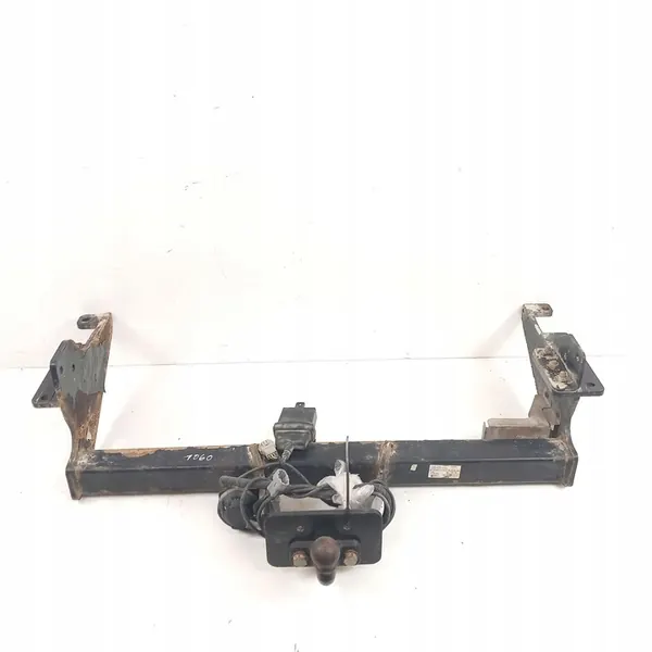 Poutre d'attelage Nissan Navara image 1