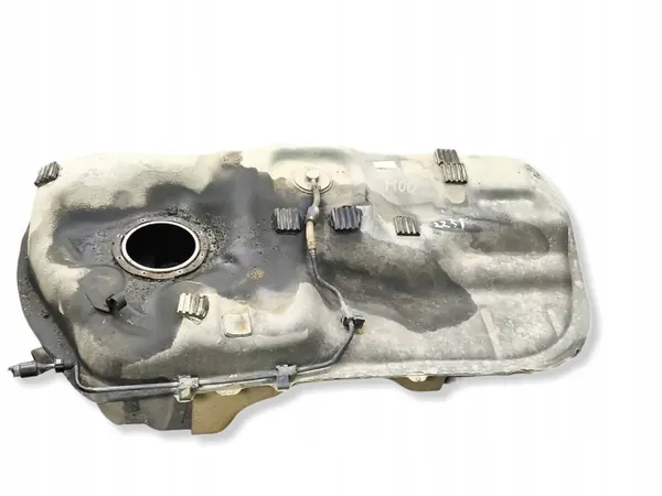 Brandstoftank Hyundai ix35 OEM 31002Y000 - Gebruikt image 3