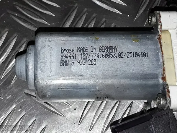 Régulateur de vitre BMW OEM 7034352 - Pièce d'occasion image 4