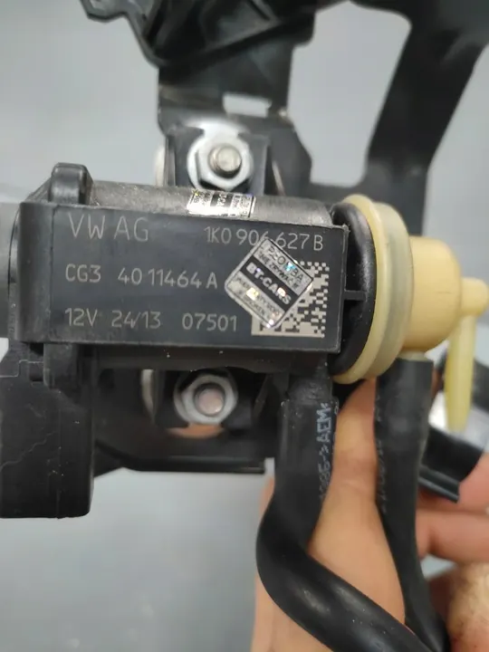 SEAT LEON 3 III 5F Mangueira de Válvula de Vácuo 1K0906627B image 4