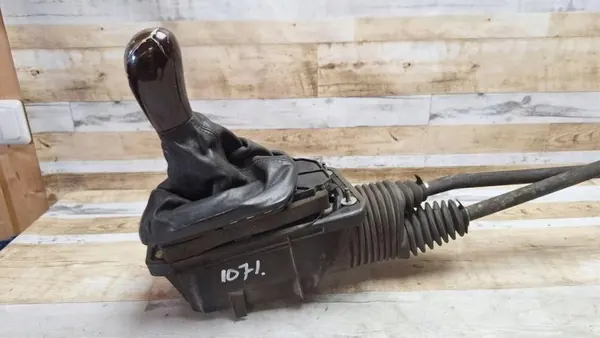 Selector de marchas OEM 4B0711025F Skoda Superb 1.8T image 7
