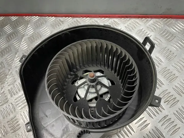 Matkustamon tuuletin OEM 23666710 Opel Vectra C:lle image 3